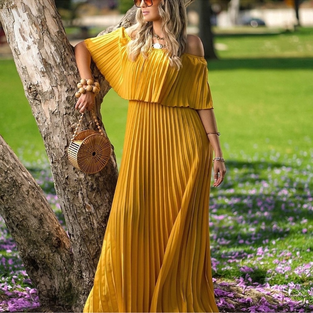 Chicwish Yellow Off-Shoulder Pleated Maxi Dress